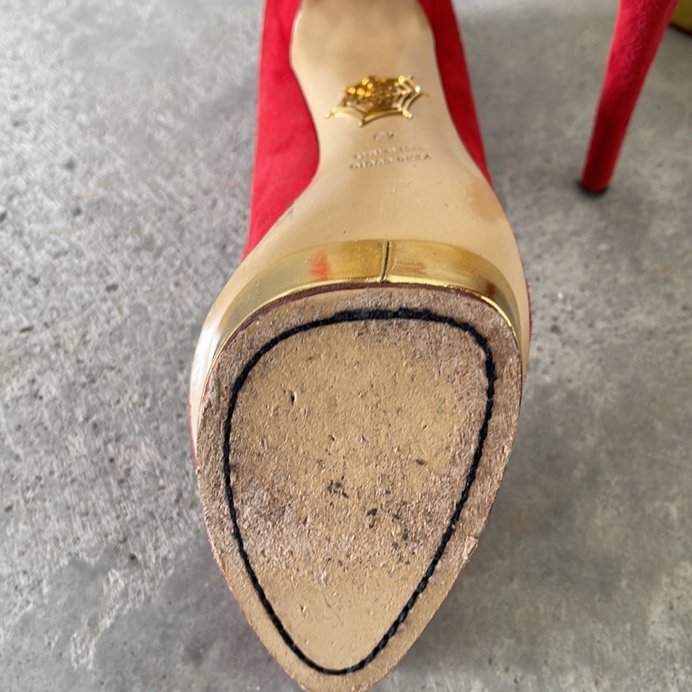Like new Charlotte Olympia Pumps - Picture 6 of 8